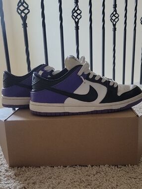 Nike SB Dunk Low Pro White & Purple Low Top  Sneakers Size 8.5
